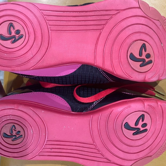 Zumba size 8 shoes in great condition. - Picture 6 of 6